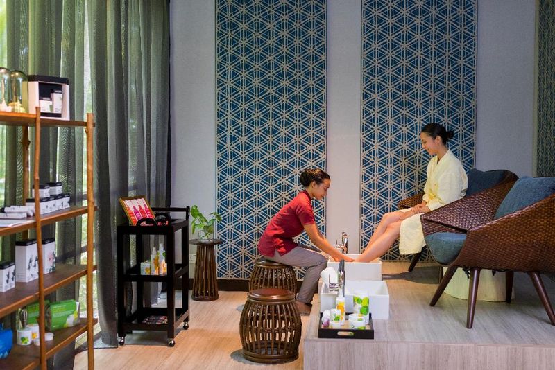 Hotel Dhigali Maldives - A Premium All-Inclusive Resort, Malediven, Dhigali Island. Großes 2