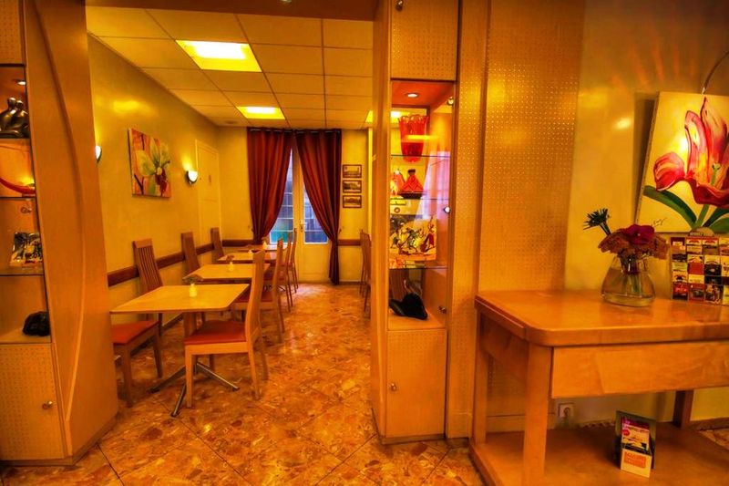 Hotel Des Trois Gares, Frankreich, Paris. Großes 2