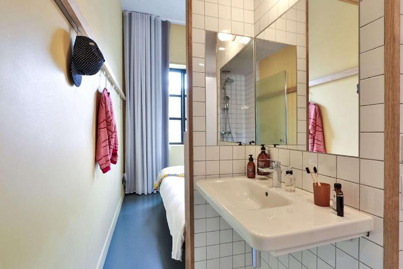 Hotel Mob Hotel Paris Les Puces, Frankreich, Saint-Ouen. Großes 1