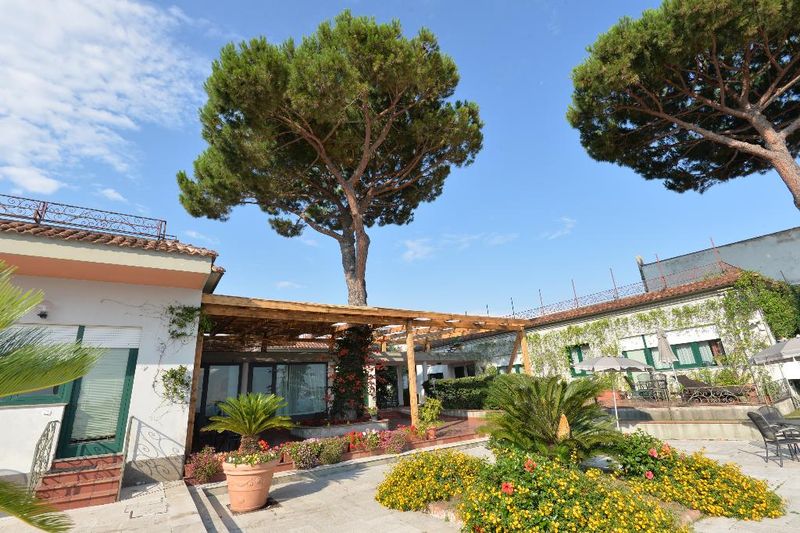 Hotel Miramare Residence, Italien, Pozzuoli. Großes 1