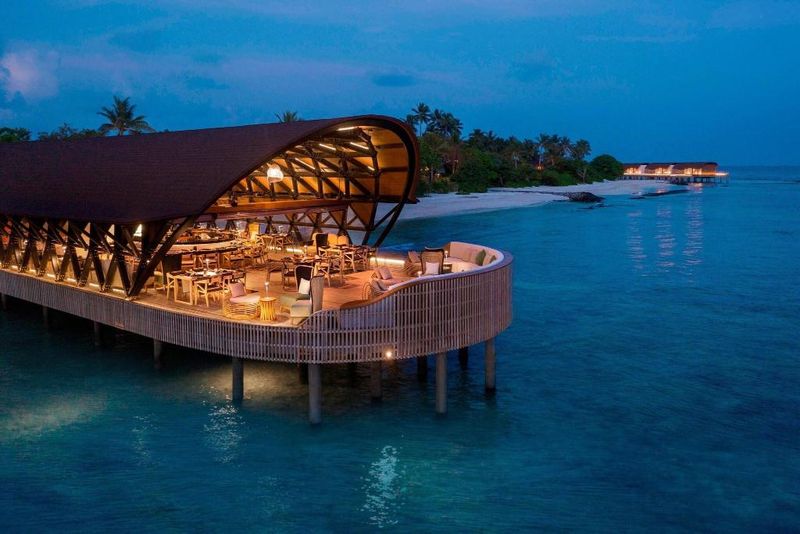 Hotel The Westin Maldives Miriandhoo Resort, Malediven, Miriandhoo. Großes 2