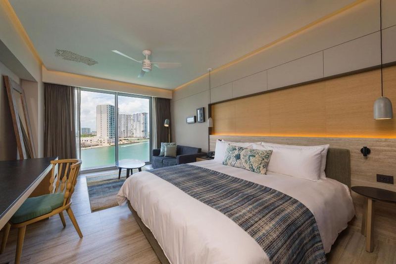 Hotel Renaissance Cancun Resort & Marina, Mexiko, Cancún. Großes 153