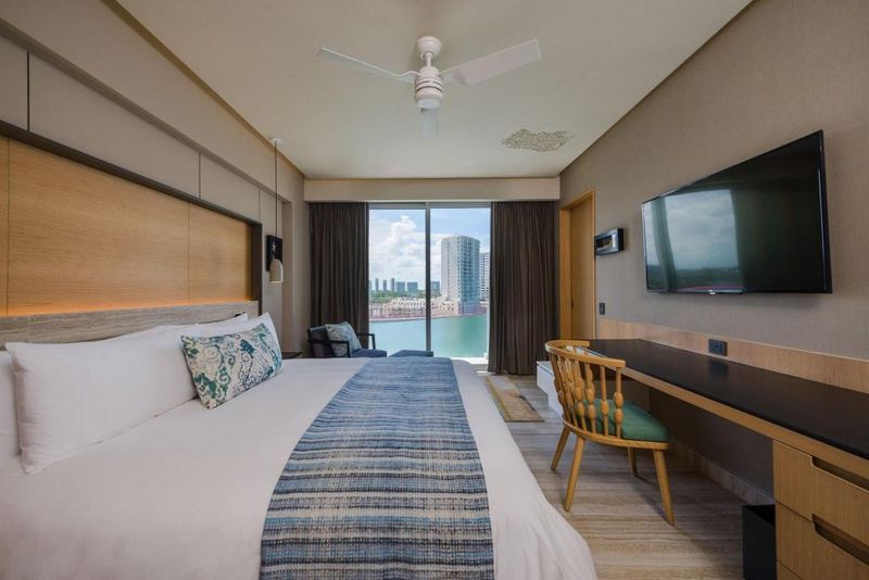 Hotel Renaissance Cancun Resort & Marina, Mexiko, Cancún. Großes 153