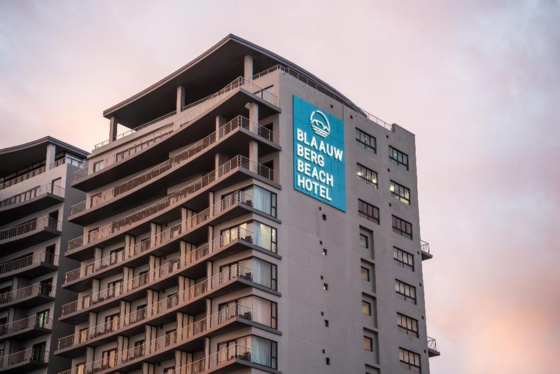Hotel The Blaauwberg Beach Hotel, Südafrika, Bloubergstrand. Großes 50