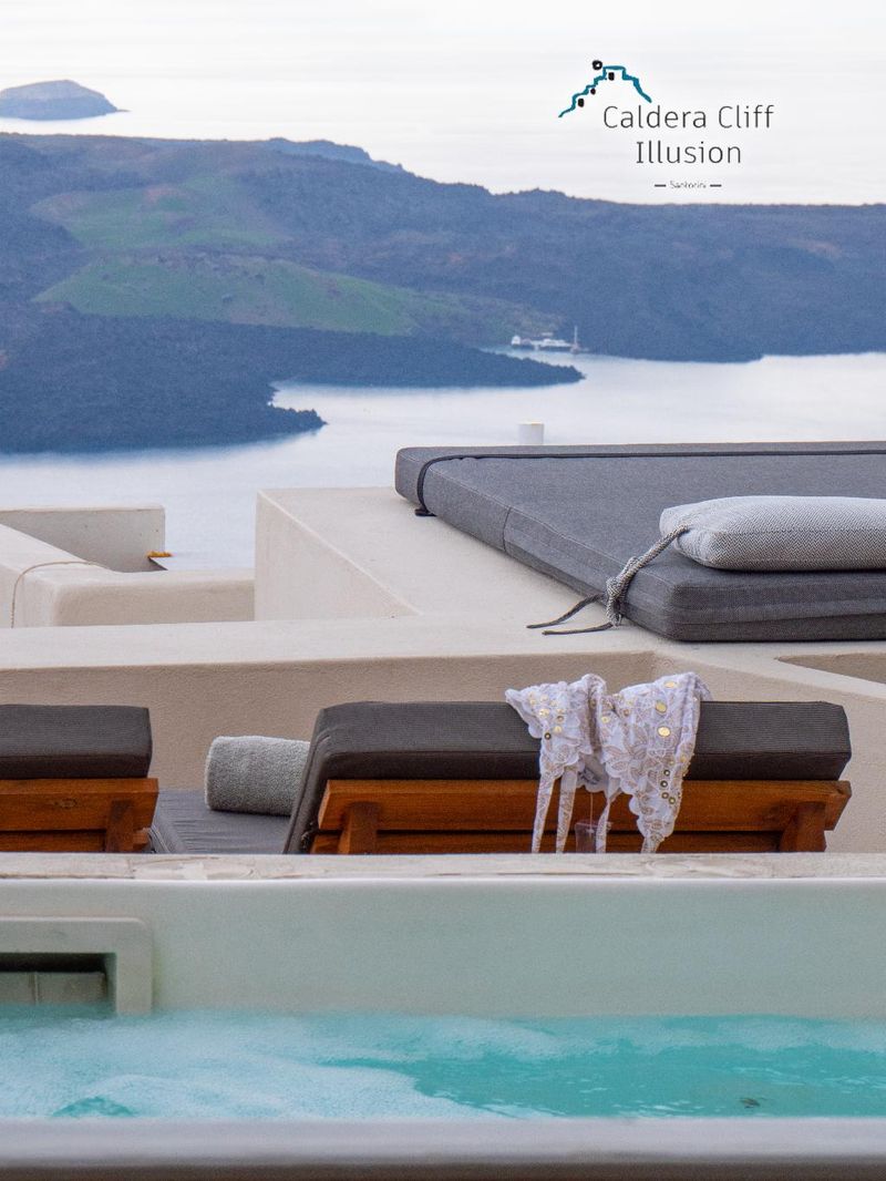 Hotel Caldera Cliff Illusion Suites, Griechenland, Fira. Großes 1