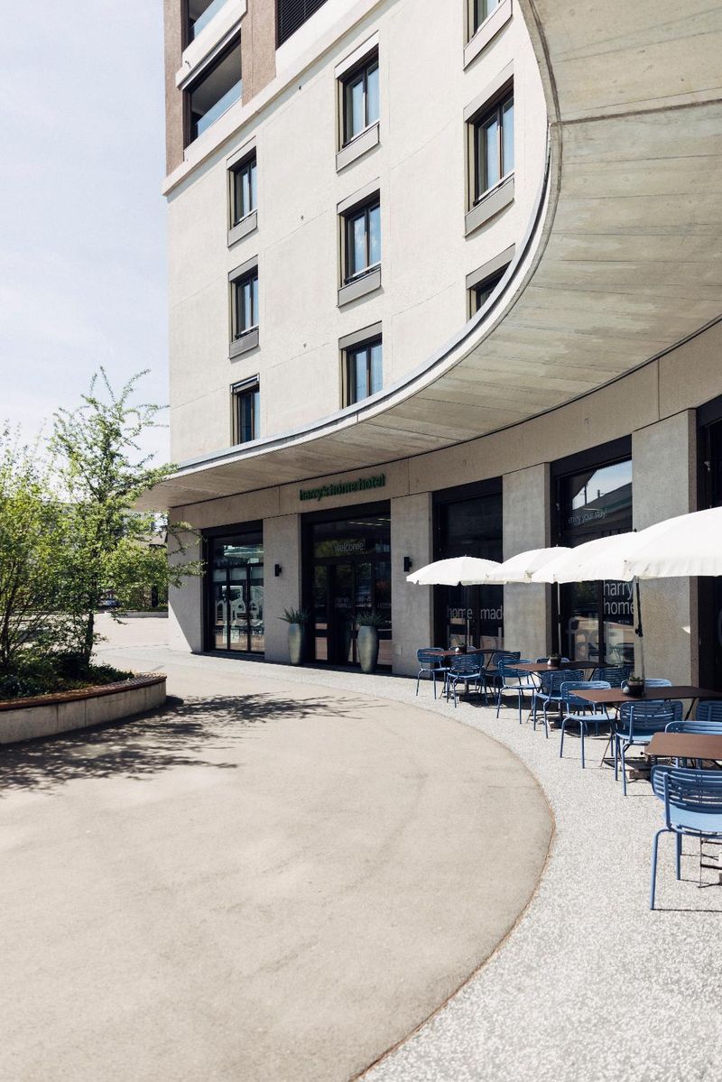 Hotel Harry's Home Zürich Wallisellen, Schweiz, Wallisellen. Großes 48