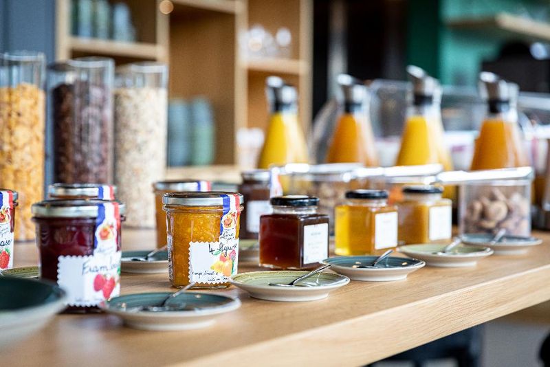 Hotel Best Western M-Treize Paris Asnieres, Frankreich, Asnières-sur-Seine. Großes 2