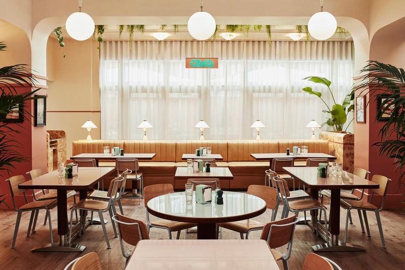 Hotel The Hoxton Shepherd's Bush, Großbritannien, London. Großes 2