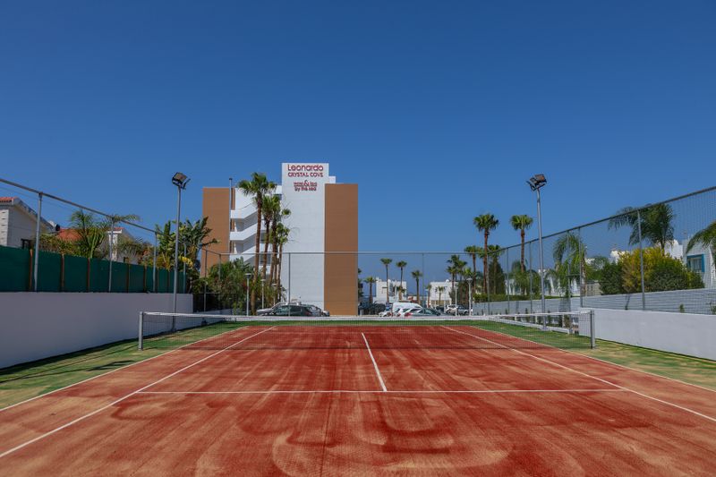 Hotel Leonardo Crystal Cove Hotel and Spa by the sea, Zypern, Paralimni. Großes 22