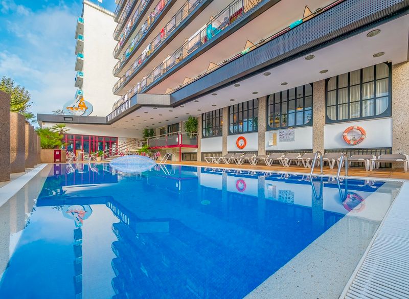 Hotel Checkin Garbi, Spanien, Calella de la Costa. Großes 1