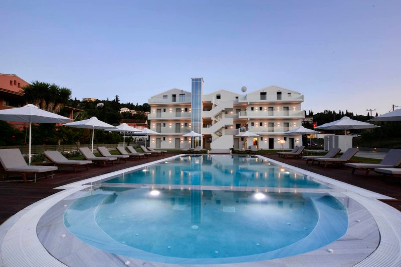 Hotel V Luxury Suites, Griechenland, Perama (Gastourion, Korfu). Großes 1