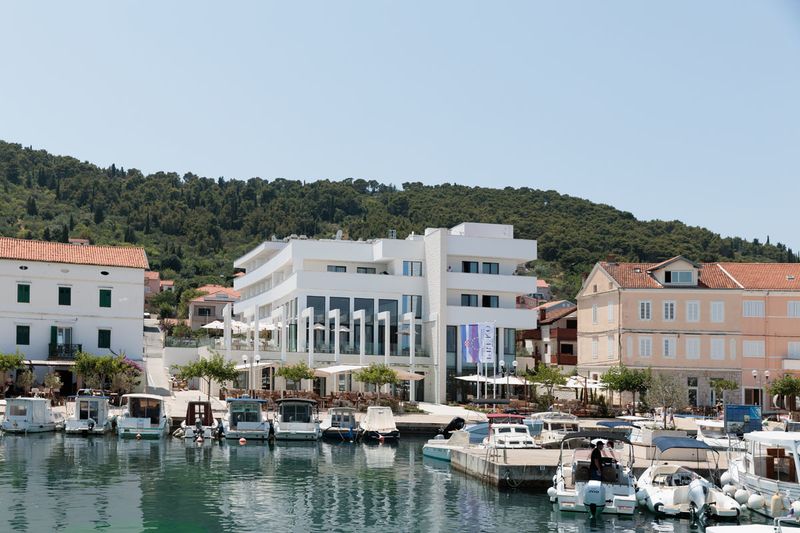 Hotel Hotel Preko, Curio Collection by Hilton, Kroatien, Preko. Großes 1