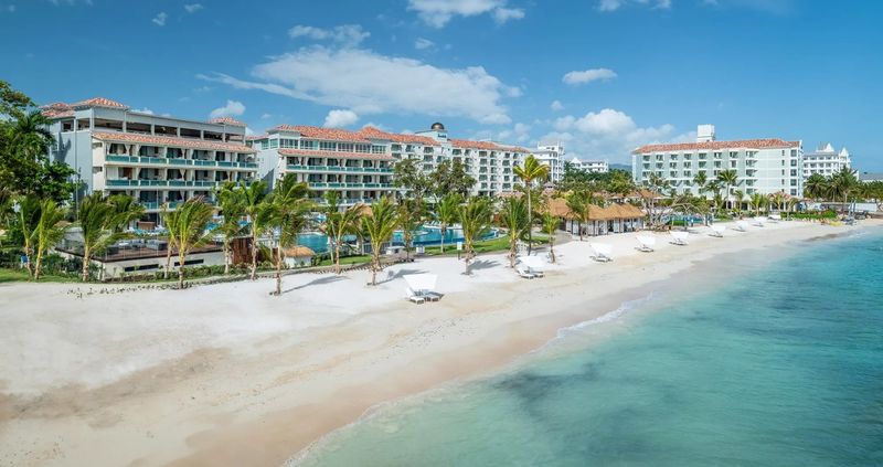 Hotel Sandals Dunns River, Jamaika, Mammee Bay. Großes 1