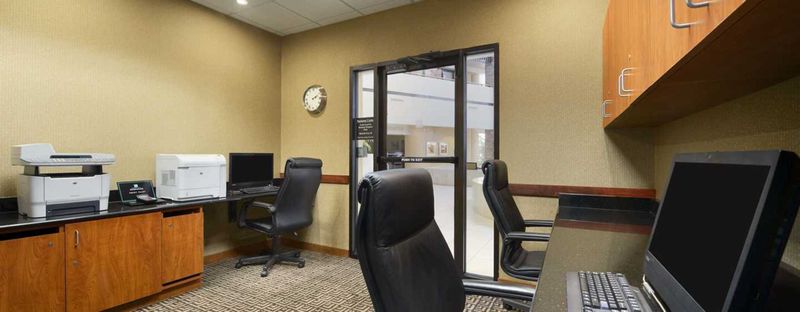 Hotel Embassy Suites by Hilton Orlando International Drive ICON Park, USA, Orlando. Großes 12