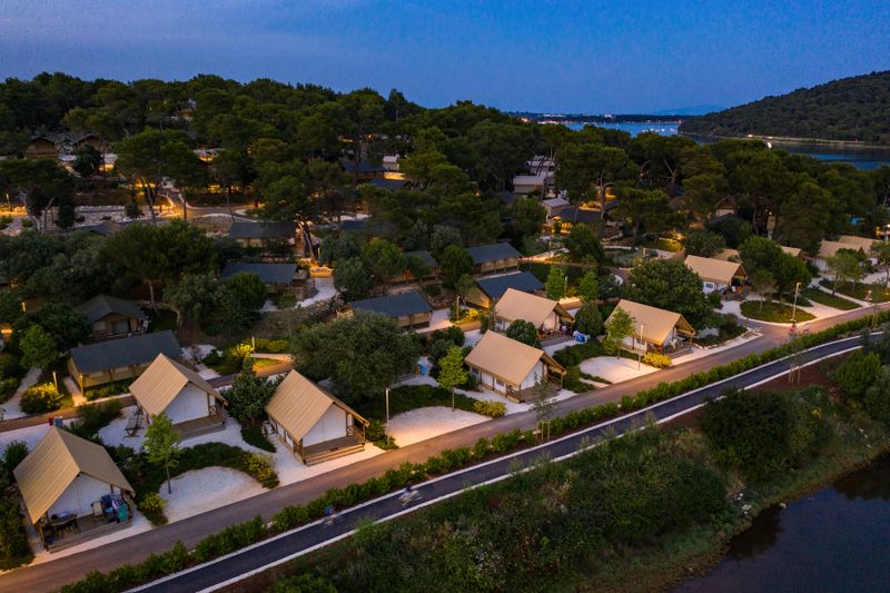 Hotel Arena One 99 Glamping, Kroatien, Medulin. Großes 1