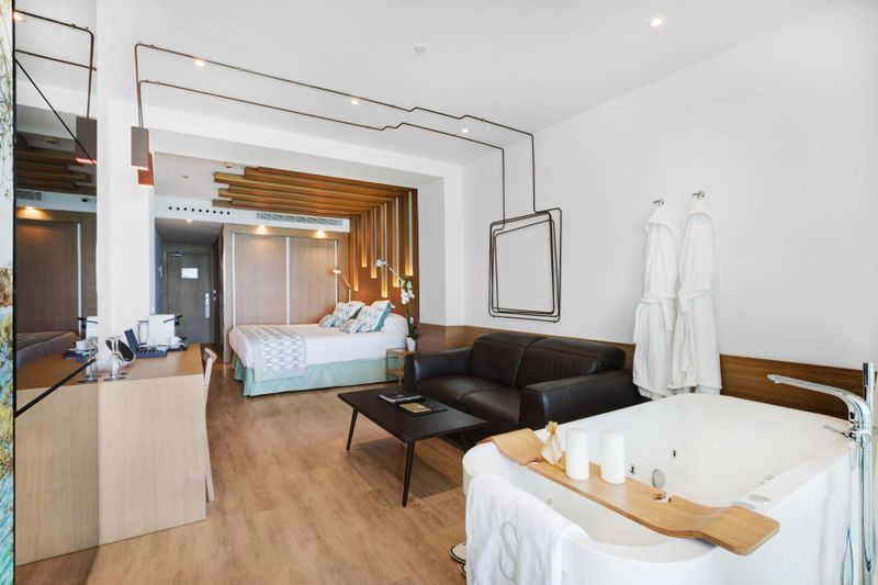 Hotel Pure Salt Garonda, Spanien, Playa de Palma. Großes 29