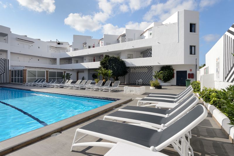 Hotel Aparthotel Vibra Mogambo - Adults Only, Spanien, Playa d'en Bossa. Großes 2