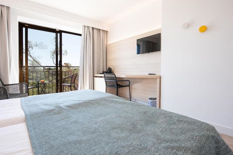 Hotel Hotel Playa Mondrago, Spanien, Santanyi. Großes 28