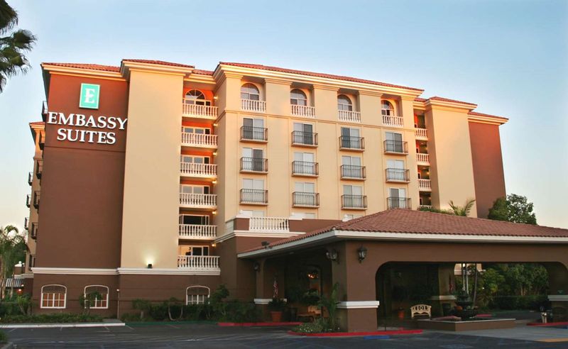 Hotel Embassy Suites by Hilton Anaheim-North, USA, Anaheim. Großes 1