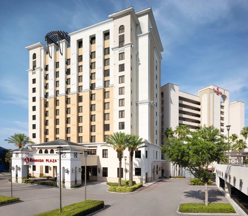 Hotel Ramada Plaza Resort and Suites Orlando International Drive, USA, Orlando. Großes 2