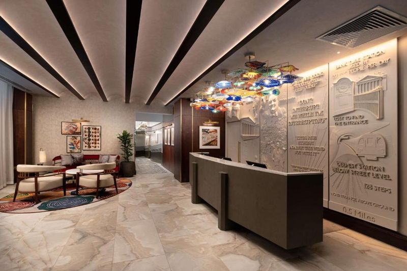 Hotel Lost Property St. Paul's Curio By Hilton, Großbritannien, London. Großes 2